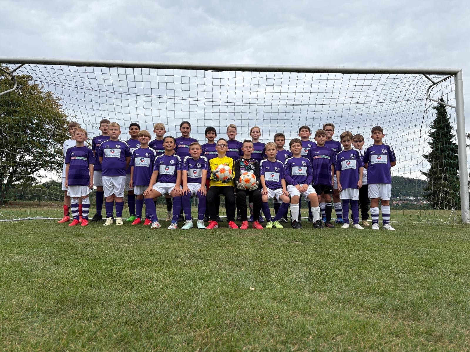 Hinten von links: Leon, Lennox, Johnny, Jan, Elif, Feyza, Elias, Maeva, Oskar, Ben, Alex, Ahmet Efe
Vorne von links: Mark, Joshua, Samuel, Dion, Anton, Luke, Julian, Tim, August, Lennox, Noah, Erik
Nicht auf dem Bild: Felix, Talha